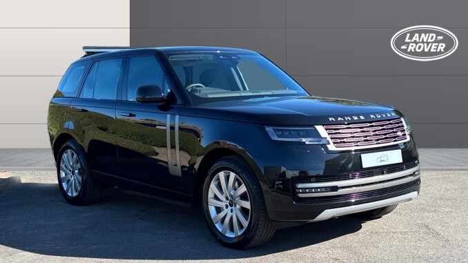 Land Rover Range Rover 3.0 P460e SE 4dr Auto Estate - Image 1